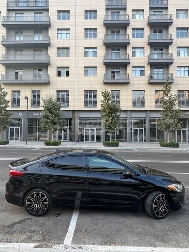Hyundai Elantra 2017, 186,000 km - 2.0 l - Bakı