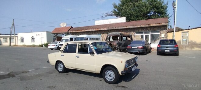 LADA (VAZ) 21011 1976, 305,000 km - 1.3 l - Şirvan