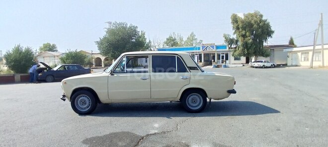LADA (VAZ) 21011 1976, 305,000 km - 1.3 l - Şirvan