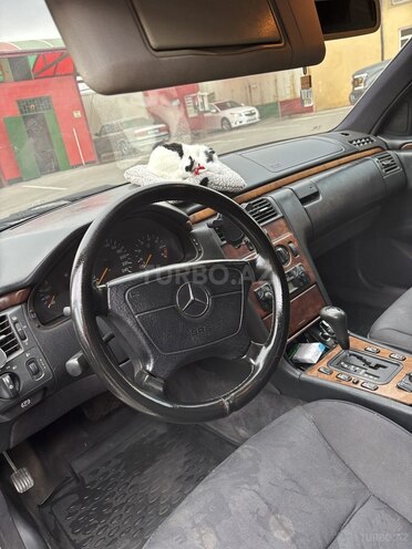 Mercedes E 240 1998, 455,000 km - 2.4 l - Gəncə
