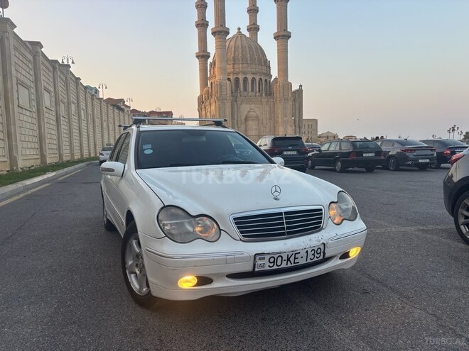 Mercedes C 270 2003, 369,614 km - 2.7 l - Bakı