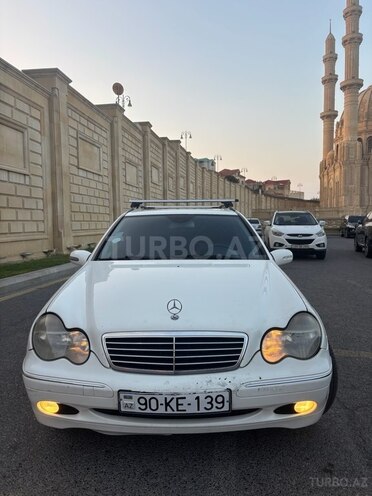 Mercedes C 270 2003, 369,614 km - 2.7 l - Bakı