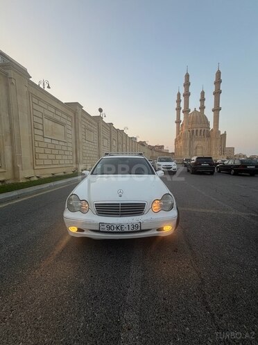 Mercedes C 270 2003, 369,614 km - 2.7 l - Bakı