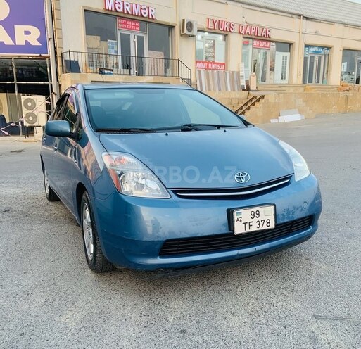 Toyota Prius-4