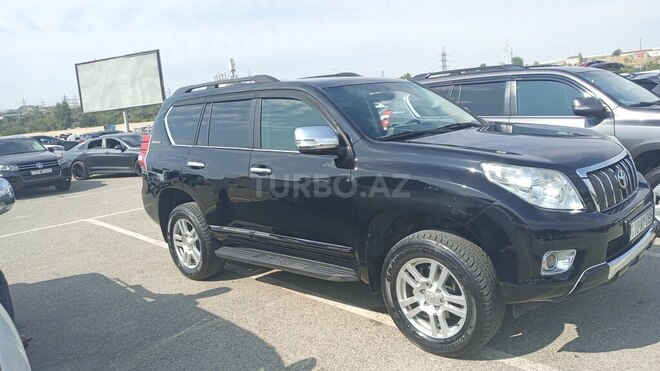 Toyota Land Cruiser Prado 2011, 220,000 km - 2.7 л - Bakı