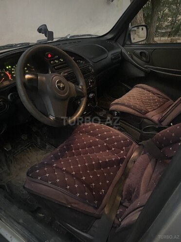 Chevrolet Niva 2012, 200,000 km - 1.7 l - Yardımlı