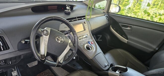 Toyota Prius 2013, 295,315 km - 1.8 л - Bakı