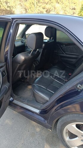 Mercedes E 270 2001, 346,524 km - 2.7 л - Sumqayıt