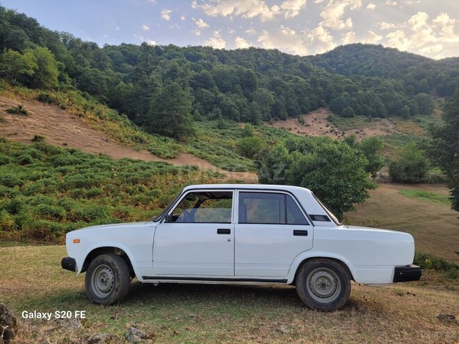 LADA (VAZ) 2107 2006, 150,000 km - 1.6 l - Lerik