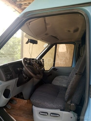 Ford Transit 2006, 319,000 km - 2.2 l - Qusar