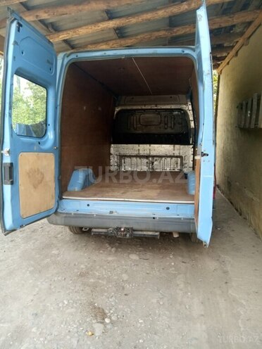Ford Transit 2006, 319,000 km - 2.2 l - Qusar