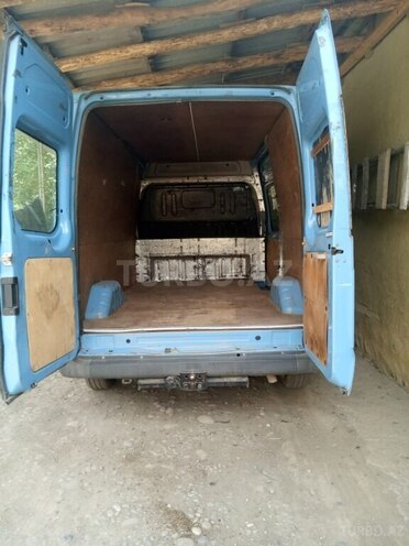 Ford Transit 2006, 319,000 km - 2.2 l - Qusar