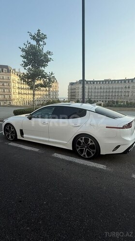 Kia Stinger-12