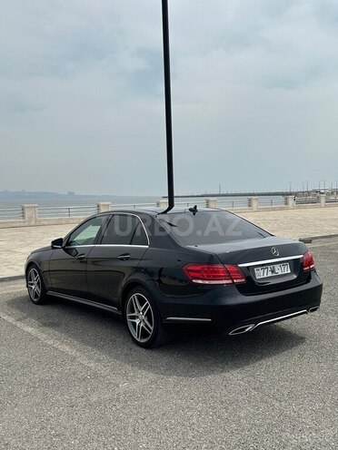 Mercedes E 250 4MATIC 2014, 260,000 km - 2.1 л - Bakı