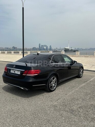Mercedes E 250 4MATIC 2014, 260,000 km - 2.1 л - Bakı