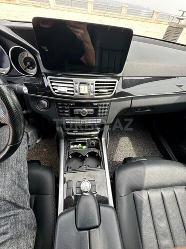 Mercedes E 250 4MATIC 2014, 260,000 km - 2.1 л - Bakı