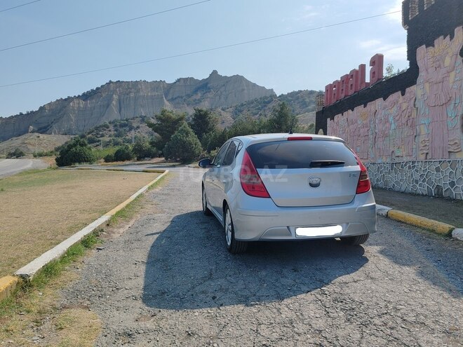 Hyundai i30 2010, 238,000 km - 1.4 l - Neftçala