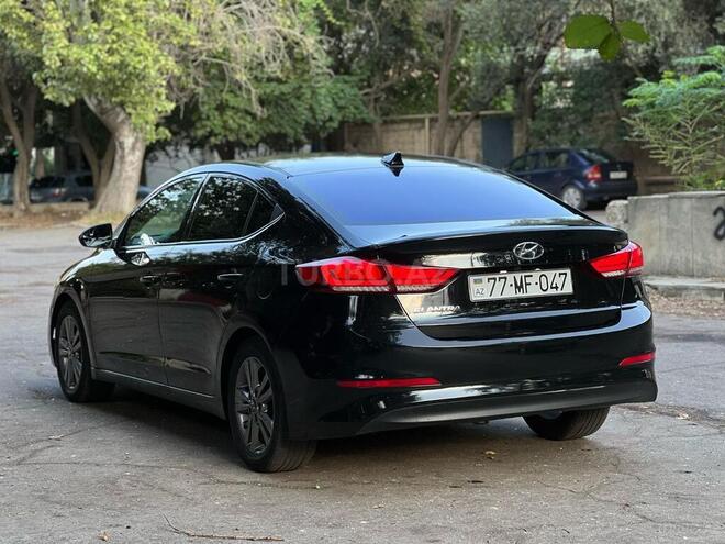 Hyundai Elantra 2016, 123,800 km - 2.0 l - Bakı