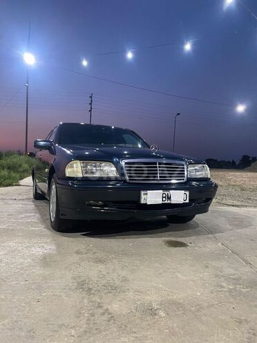 Mercedes C 200 1998, 123,456 km - 2.0 l - İmişli