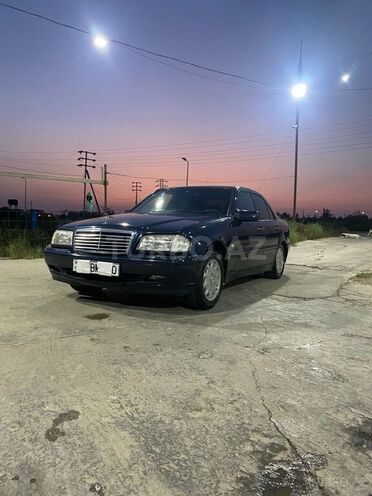 Mercedes C 200 1998, 123,456 km - 2.0 l - İmişli