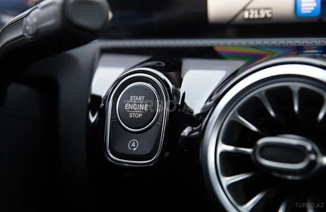 Mercedes CLA 200 2019, 66,000 km - 1.3 l - Bakı
