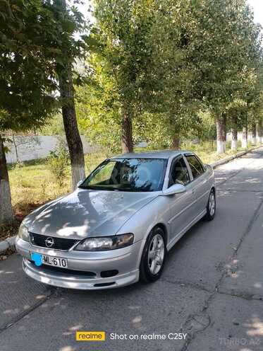 Opel Vectra 2001, 350,000 km - 1.8 l - Qəbələ