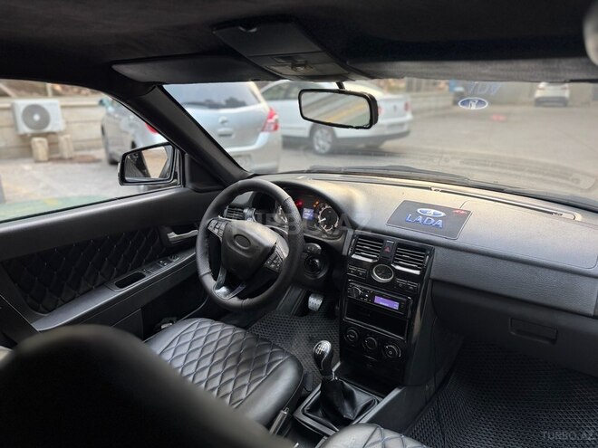 LADA (VAZ) Priora-8