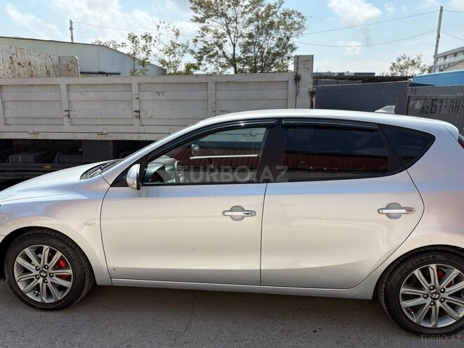 Hyundai i30 2010, 209,000 km - 1.6 l - Bakı