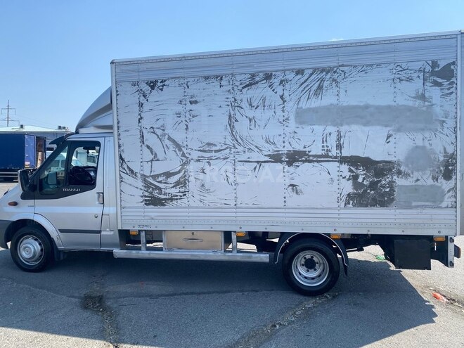 Ford Transit 2008, 560,818 km - 2.4 л - Quba