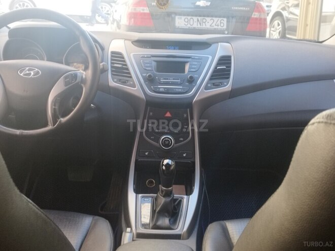 Hyundai Avante 2015, 153,500 km - 1.6 l - Bakı