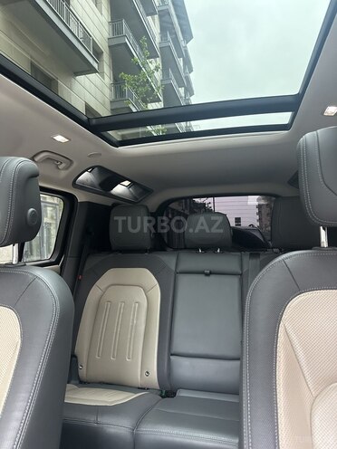 Land Rover Defender 2021, 78,000 km - 2.0 л - Bakı