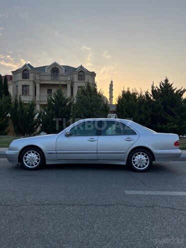 Mercedes E 240 1999, 416,000 km - 2.4 l - Bakı