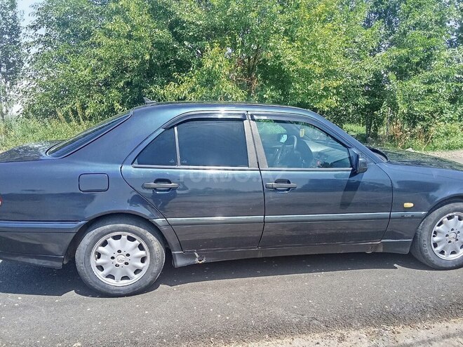 Mercedes C 220 d 1999, 409,000 km - 2.2 l - Gəncə