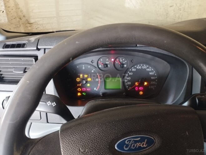 Ford Transit 2008, 500,000 km - 2.4 л - Ucar