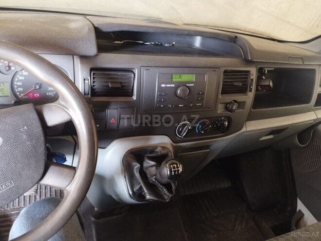 Ford Transit 2008, 500,000 km - 2.4 л - Ucar