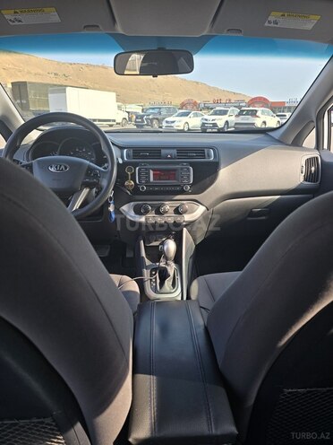 Kia Rio 2015, 241,402 km - 1.6 l - Bakı