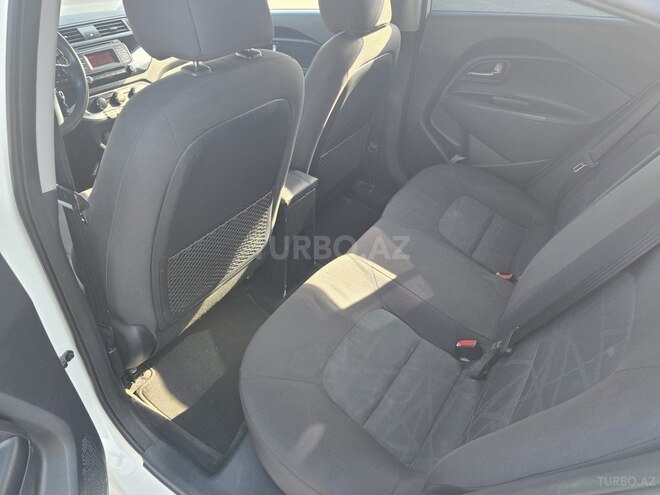 Kia Rio 2015, 241,402 km - 1.6 l - Bakı