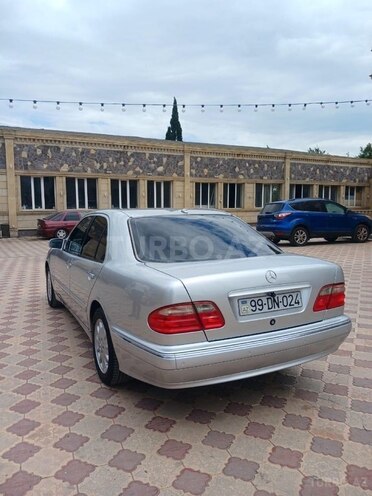 Mercedes E 240 2000, 178,000 km - 2.4 l - Gəncə