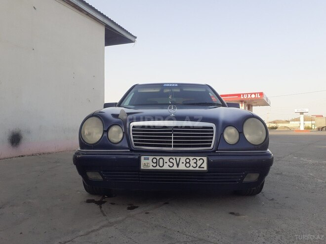 Mercedes E 220 d 1999, 300,800 km - 2.2 л - İmişli
