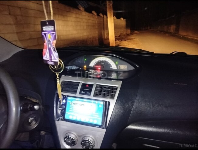 Toyota Yaris 2008, 430,000 km - 1.3 л - Naxçıvan