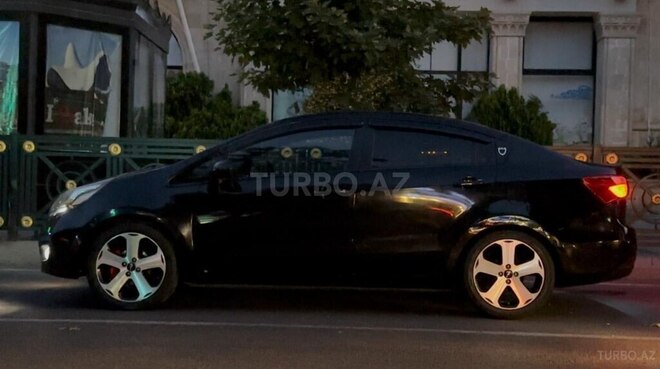 Kia Rio 2013, 200,000 km - 1.4 l - Bakı