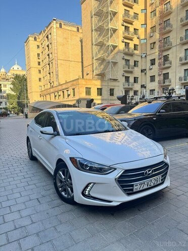 Hyundai Elantra 2016, 65,000 km - 2.0 l - Bakı