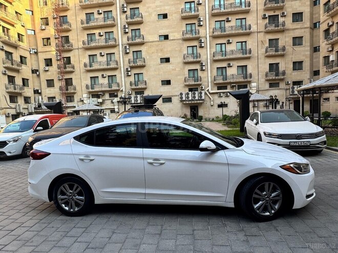 Hyundai Elantra 2016, 65,000 km - 2.0 l - Bakı