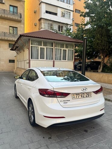Hyundai Elantra 2016, 65,000 km - 2.0 l - Bakı
