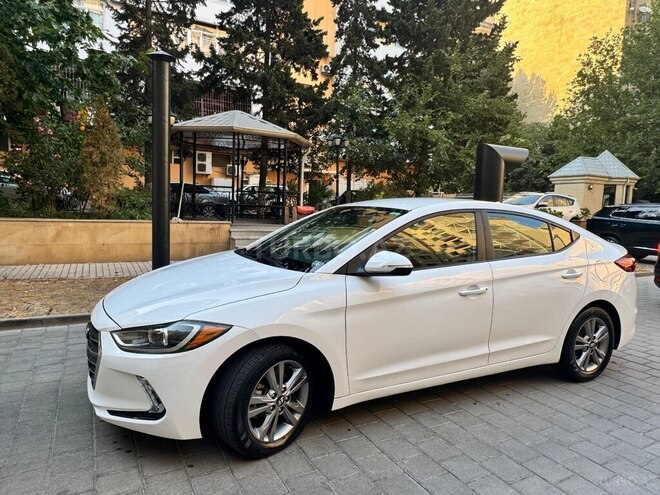 Hyundai Elantra 2016, 65,000 km - 2.0 l - Bakı