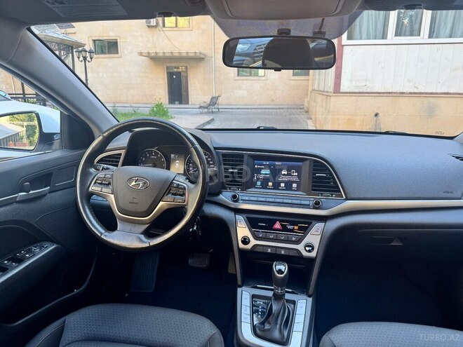 Hyundai Elantra 2016, 65,000 km - 2.0 l - Bakı
