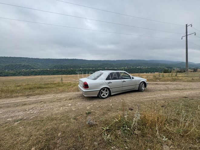 Mercedes C 200 1994, 370,000 km - 2.0 л - Bakı