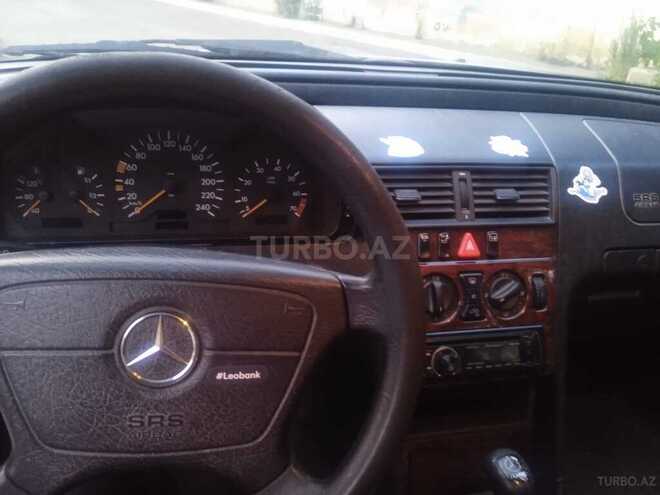 Mercedes C 200 1999, 270,000 km - 2.0 l - Bakı