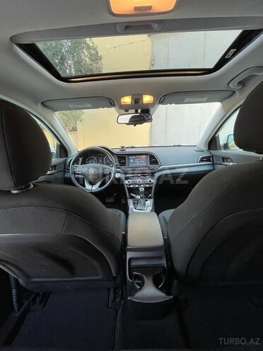 Hyundai Elantra 2019, 223,600 km - 2.0 l - Bakı