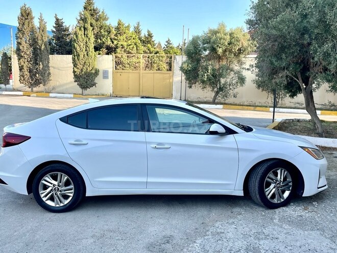 Hyundai Elantra 2019, 223,600 km - 2.0 l - Bakı